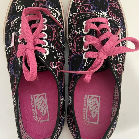 Vans Hello Kitty Sneakers Size 8.5 - Picture 8 of 10
